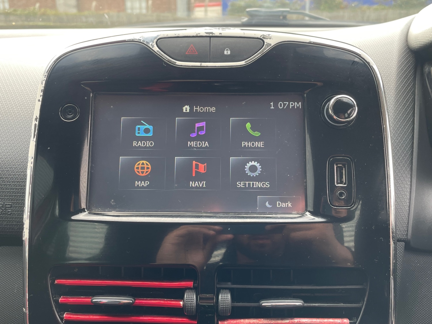 Used Renault Clio 2014 for sale - 76017399: Photo 35