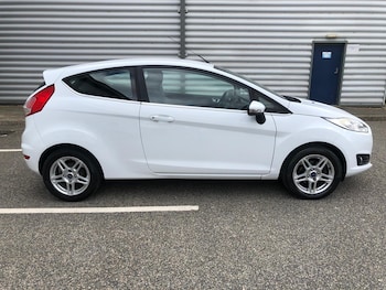 Used Ford Fiesta 2014 for sale - 75845330: Photo