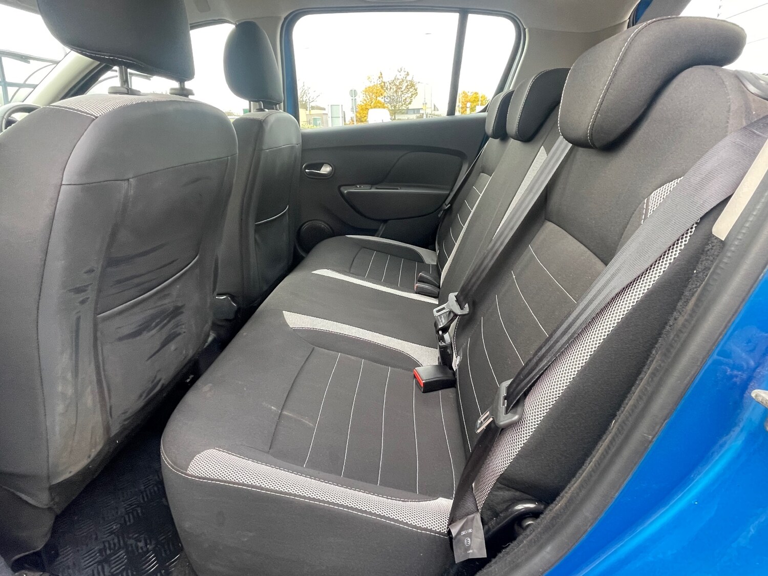 Used Dacia Sandero Stepway 2018 for sale - 76352337: Photo 43