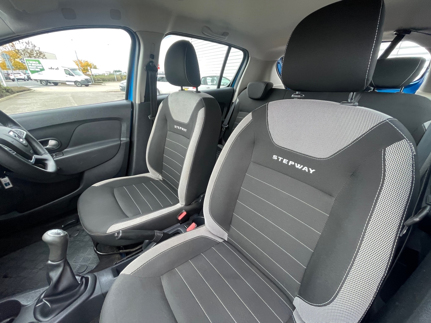 Used Dacia Sandero Stepway 2018 for sale - 76352337: Photo 51