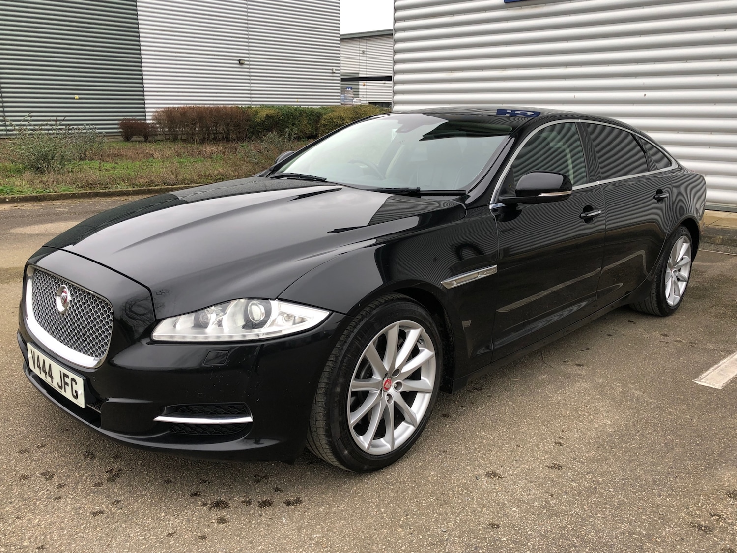 Used Jaguar XJ 2014 for sale - 77354081: Photo 64