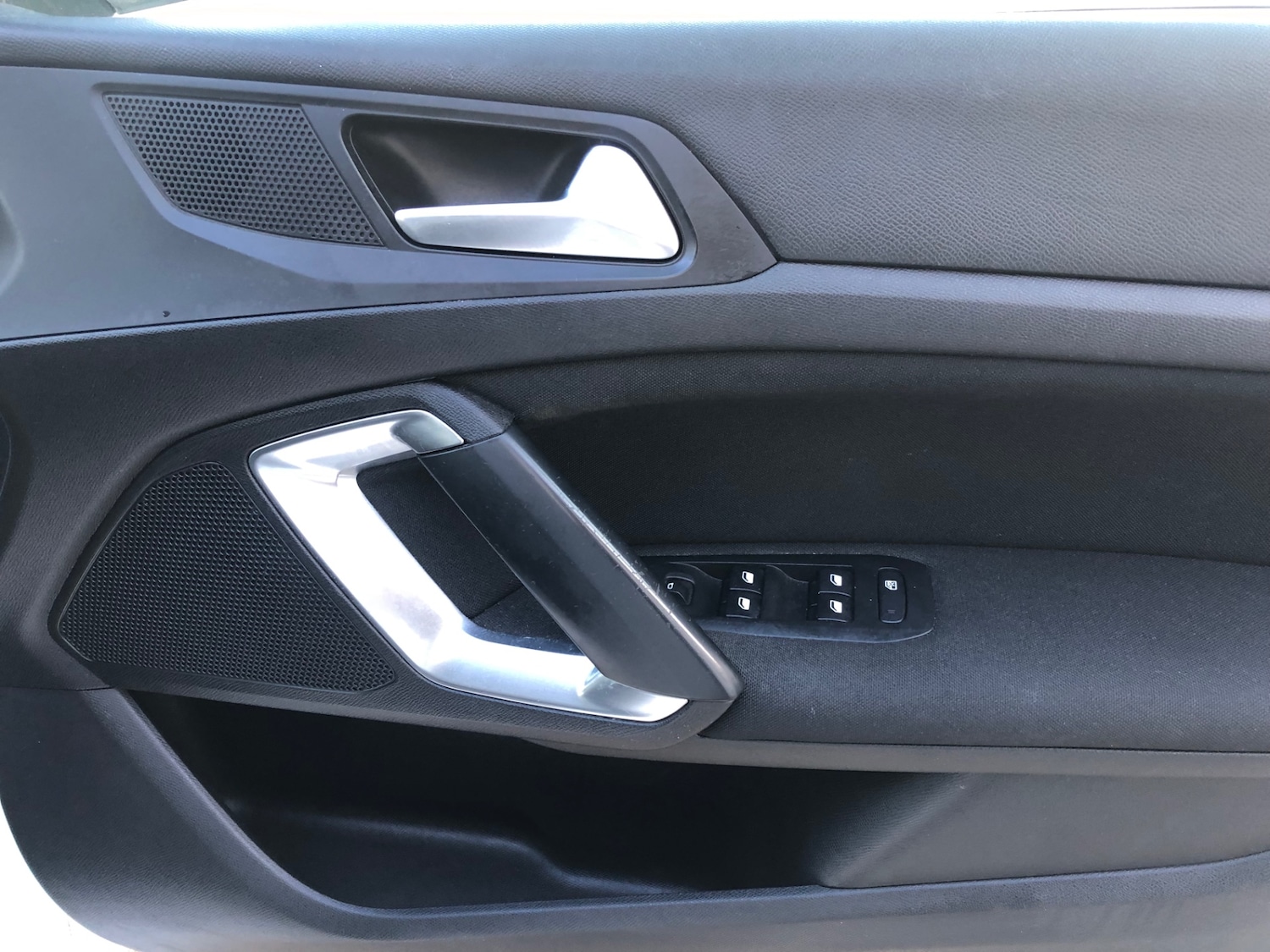 Used Peugeot 308 2015 for sale - 78054881: Photo 22