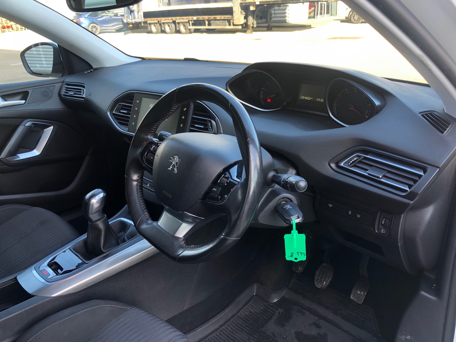 Used Peugeot 308 2015 for sale - 78054881: Photo 23