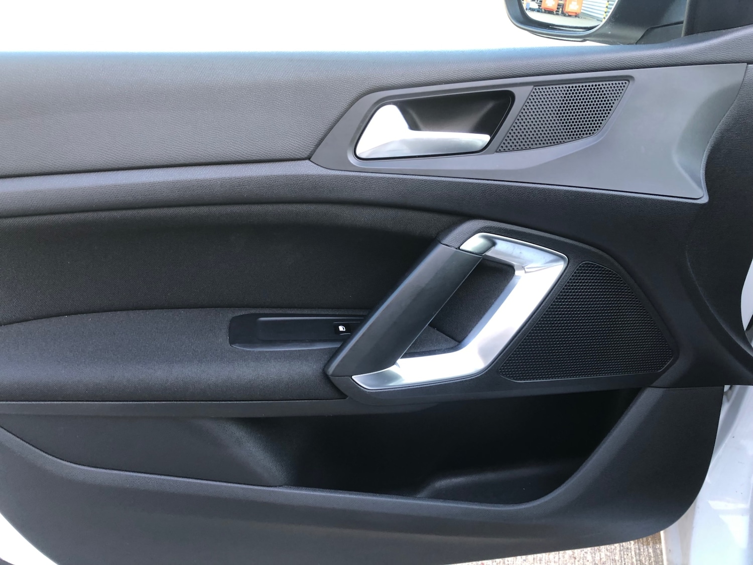 Used Peugeot 308 2015 for sale - 78054881: Photo 26