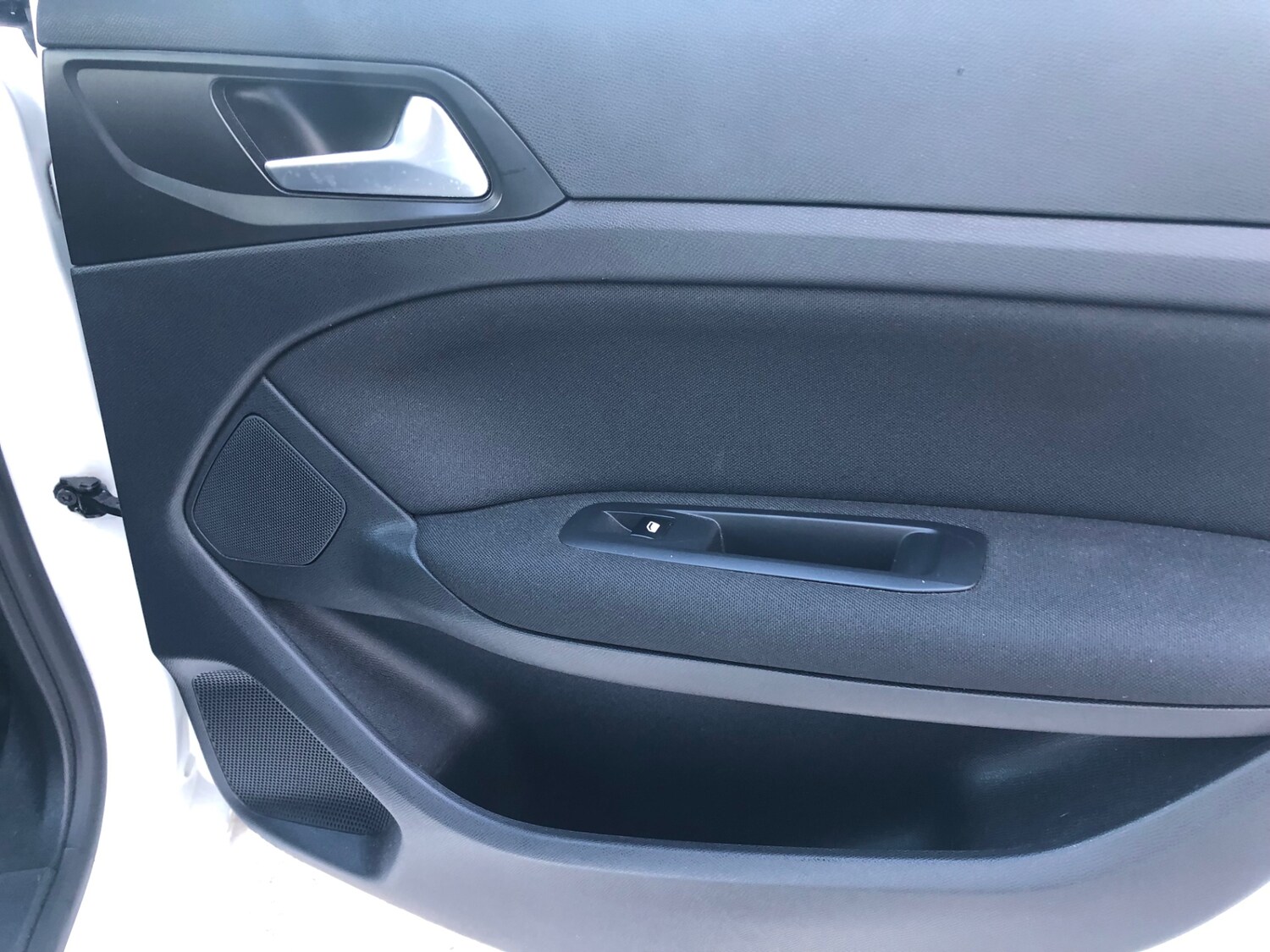 Used Peugeot 308 2015 for sale - 78054881: Photo 31