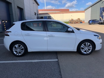 Used Peugeot 308 2015 for sale - 78054881: Photo