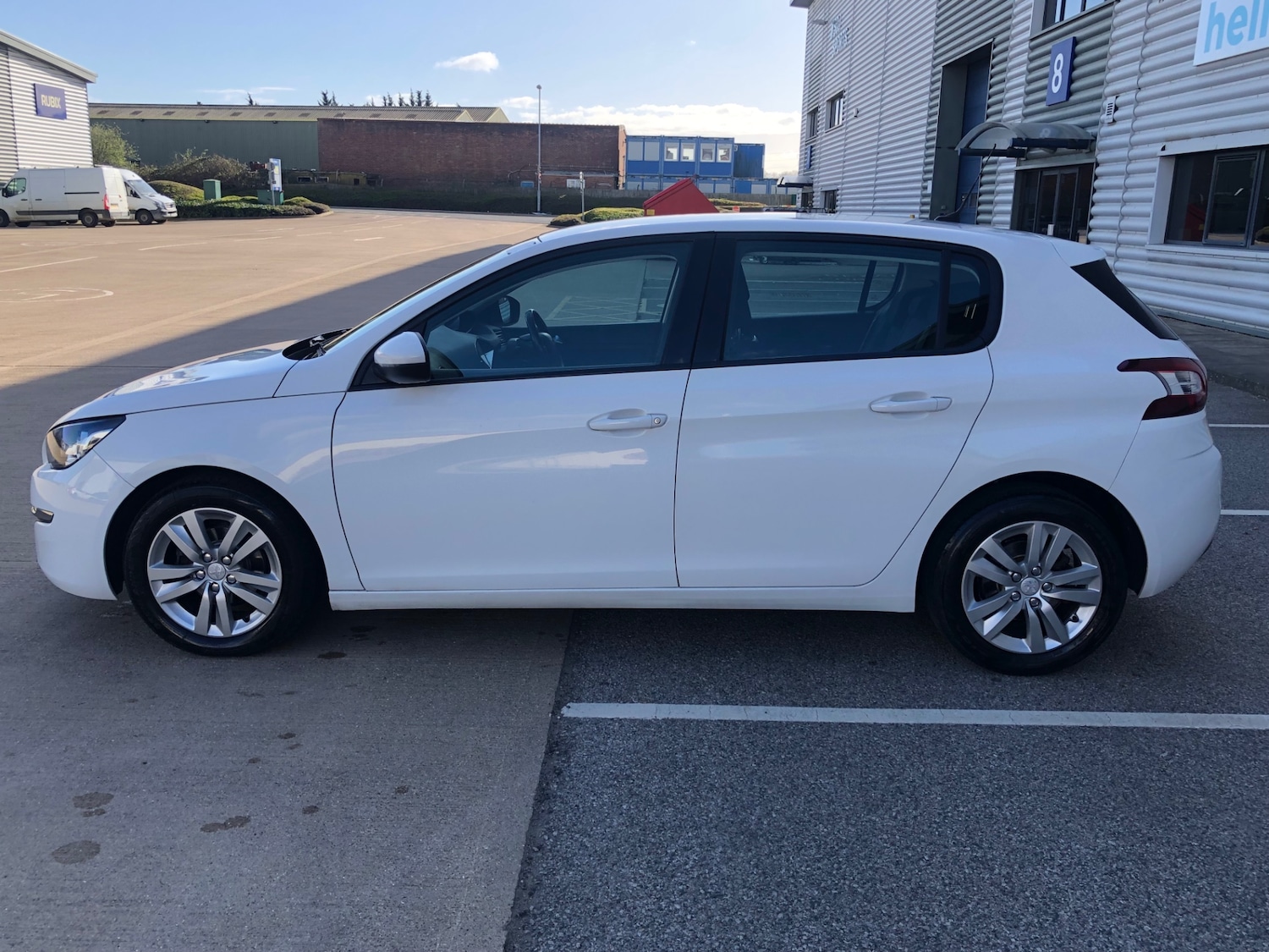 Used Peugeot 308 2015 for sale - 78054881: Photo 9