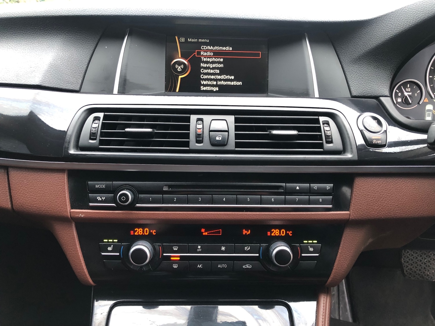 Used BMW 5 Series 2014 for sale - 77418590: Photo 12