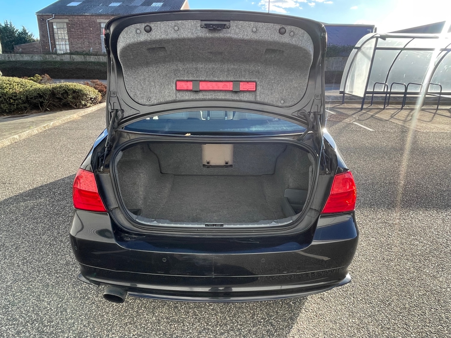 Used BMW 3 Series 2011 for sale - 76027943: Photo 10