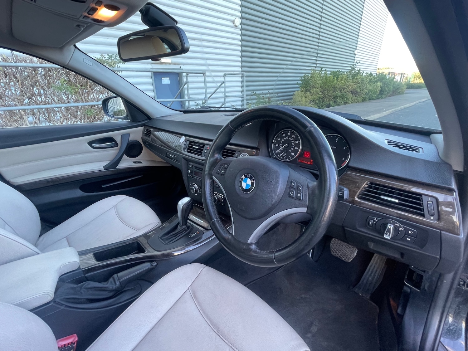 Used BMW 3 Series 2011 for sale - 76027943: Photo 23