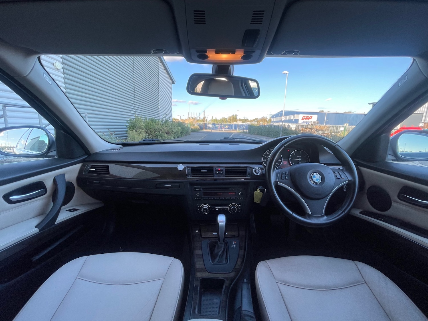 Used BMW 3 Series 2011 for sale - 76027943: Photo 27