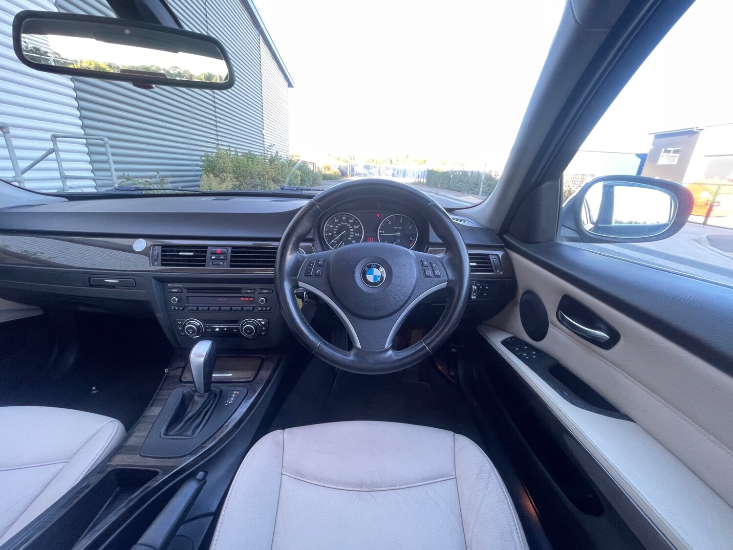 Used BMW 3 Series 2011 for sale - 76027943: Photo 28