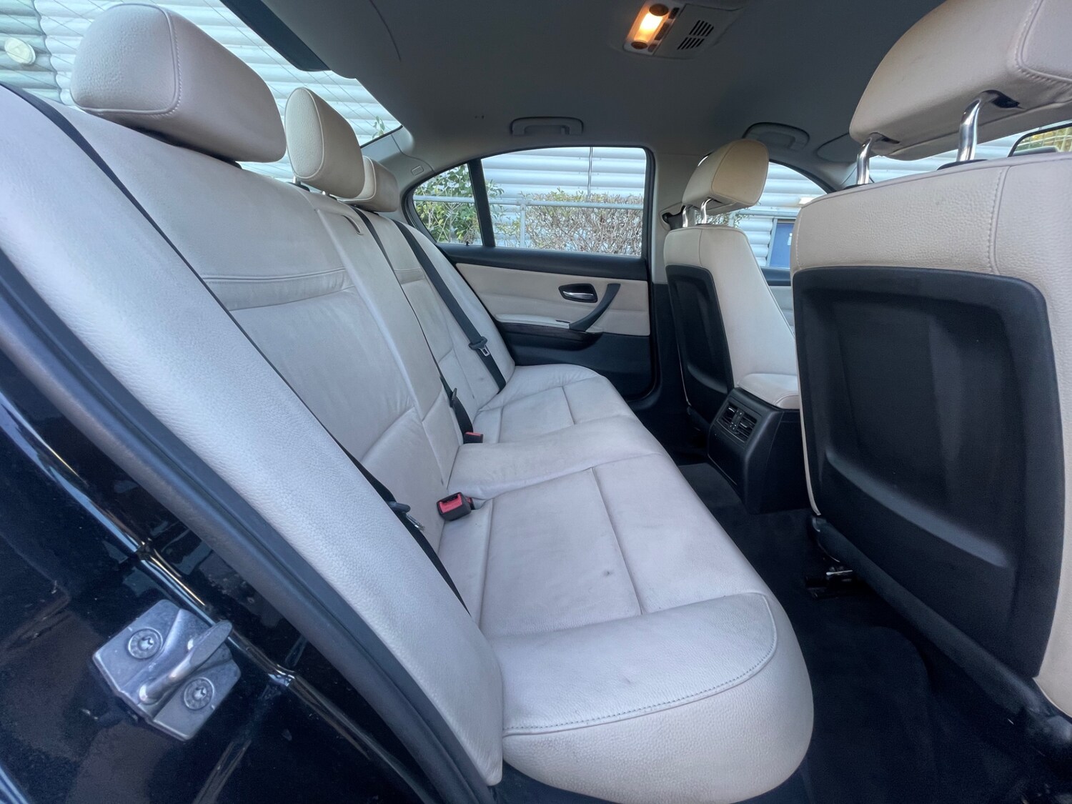 Used BMW 3 Series 2011 for sale - 76027943: Photo 38