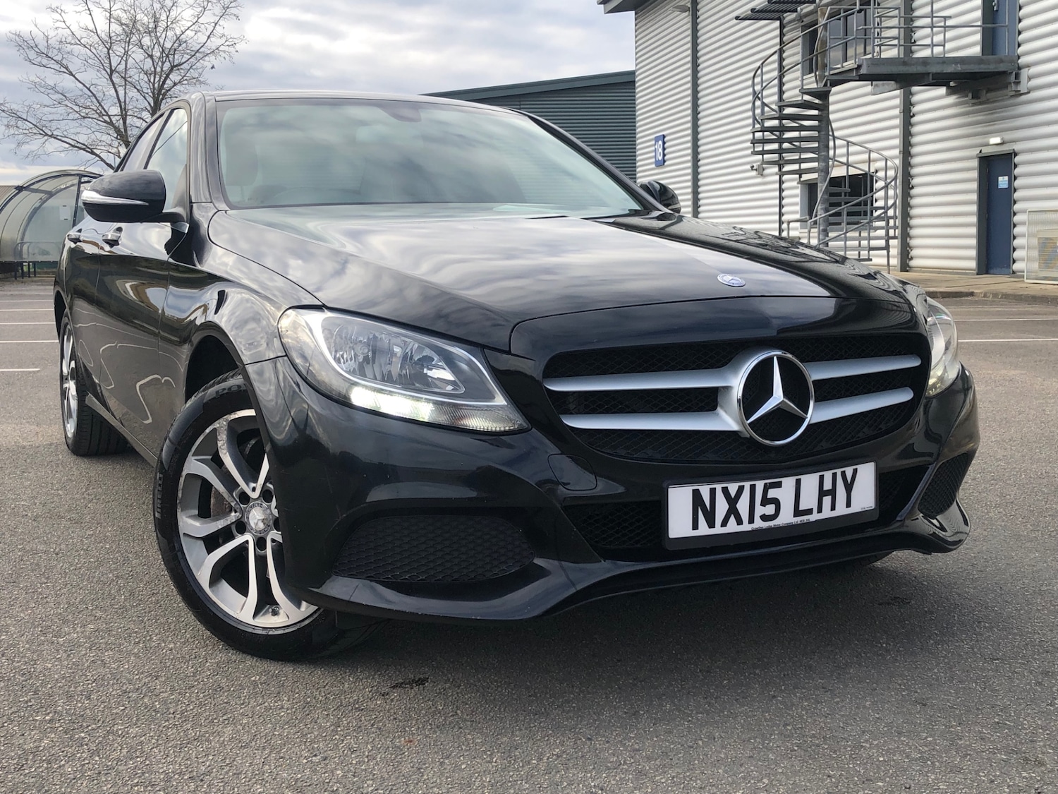 Used Mercedes-Benz C Class 2015 for sale - 78028268: Photo 2