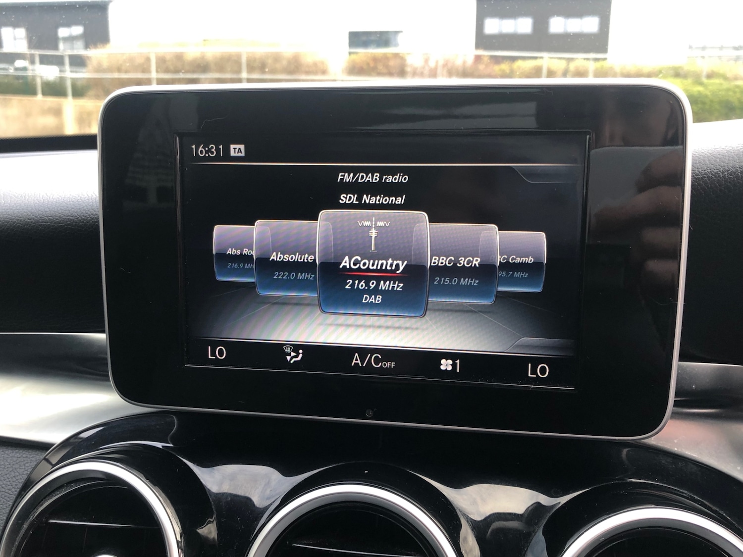 Used Mercedes-Benz C Class 2015 for sale - 78028268: Photo 42