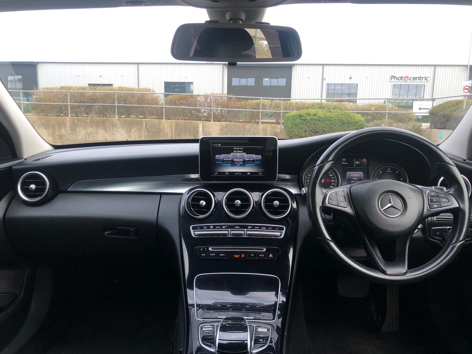 Used Mercedes-Benz C Class 2015 for sale - 78028268: Photo 44