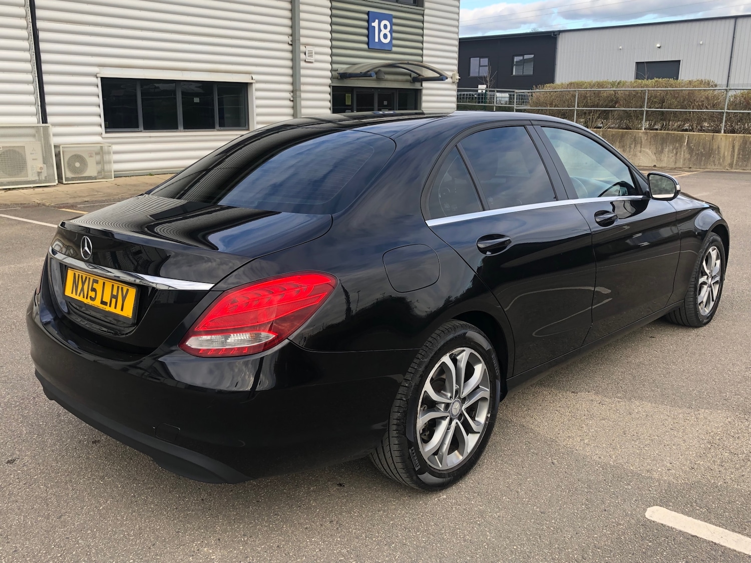 Used Mercedes-Benz C Class 2015 for sale - 78028268: Photo 6