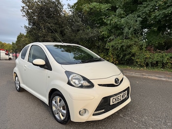 Used Toyota AYGO 2012 for sale - 79536216: Photo