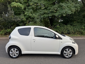 Used Toyota AYGO 2012 for sale - 79536216: Photo