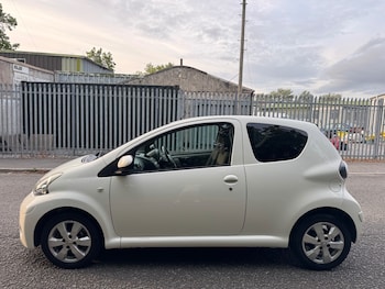 Used Toyota AYGO 2012 for sale - 79536216: Photo