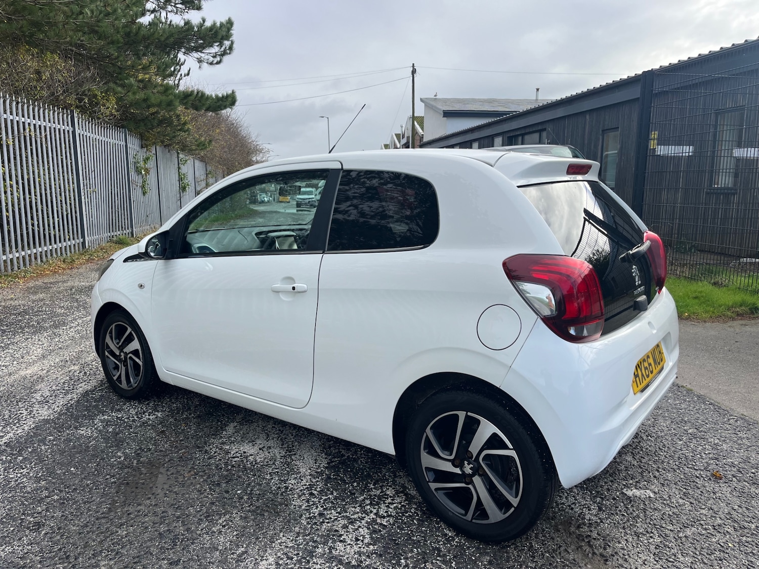 Used Peugeot 108 2016 for sale - 76650689: Photo 5