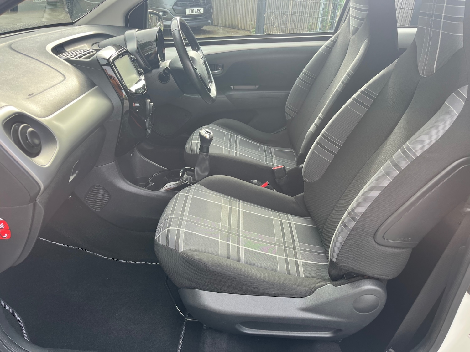 Used Peugeot 108 2016 for sale - 76650689: Photo 8