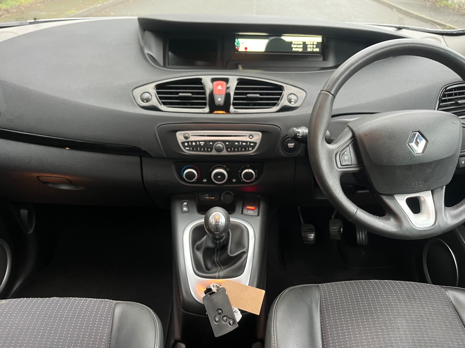 Used Renault Scenic 2011 for sale - 77258513: Photo 10