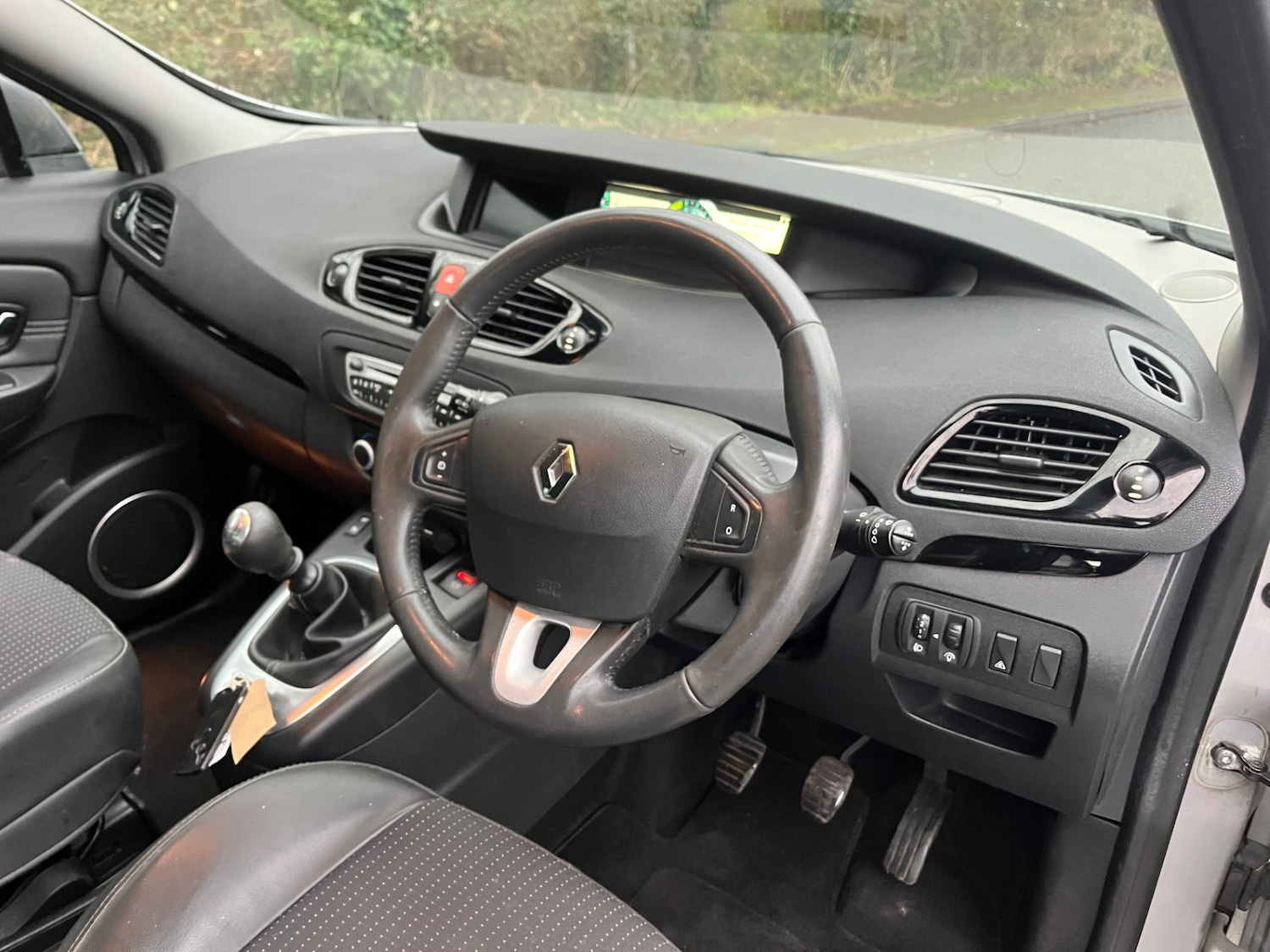 Used Renault Scenic 2011 for sale - 77258513: Photo 11