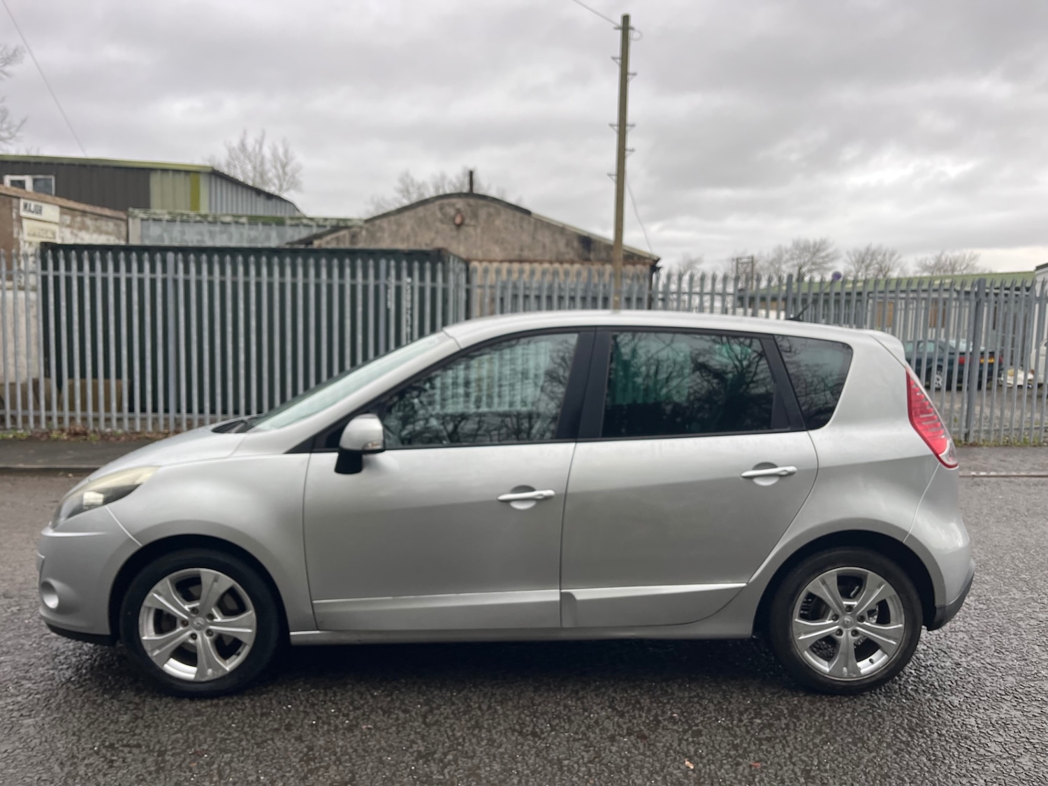 Used Renault Scenic 2011 for sale - 77258513: Photo 4