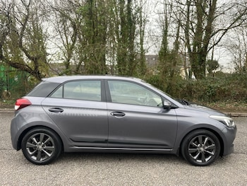 Used Hyundai i20 2015 for sale - 77404530: Photo