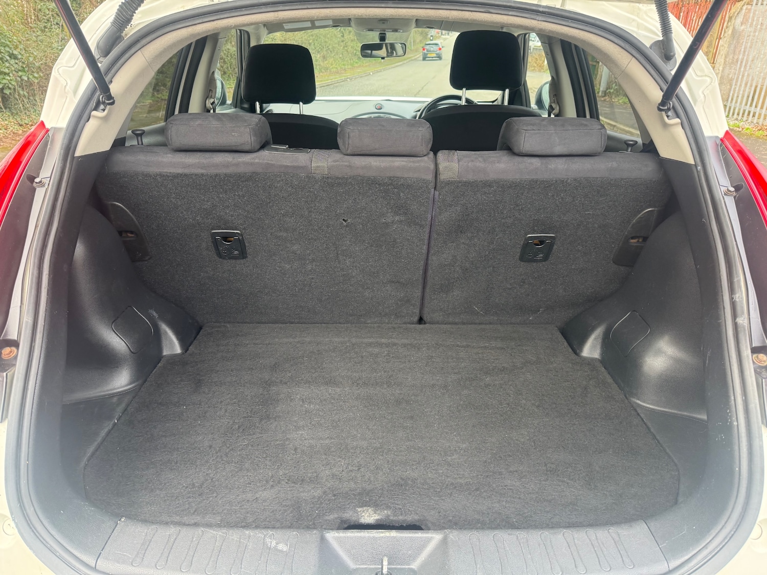 Used Nissan Juke 2011 for sale - 77567938: Photo 12