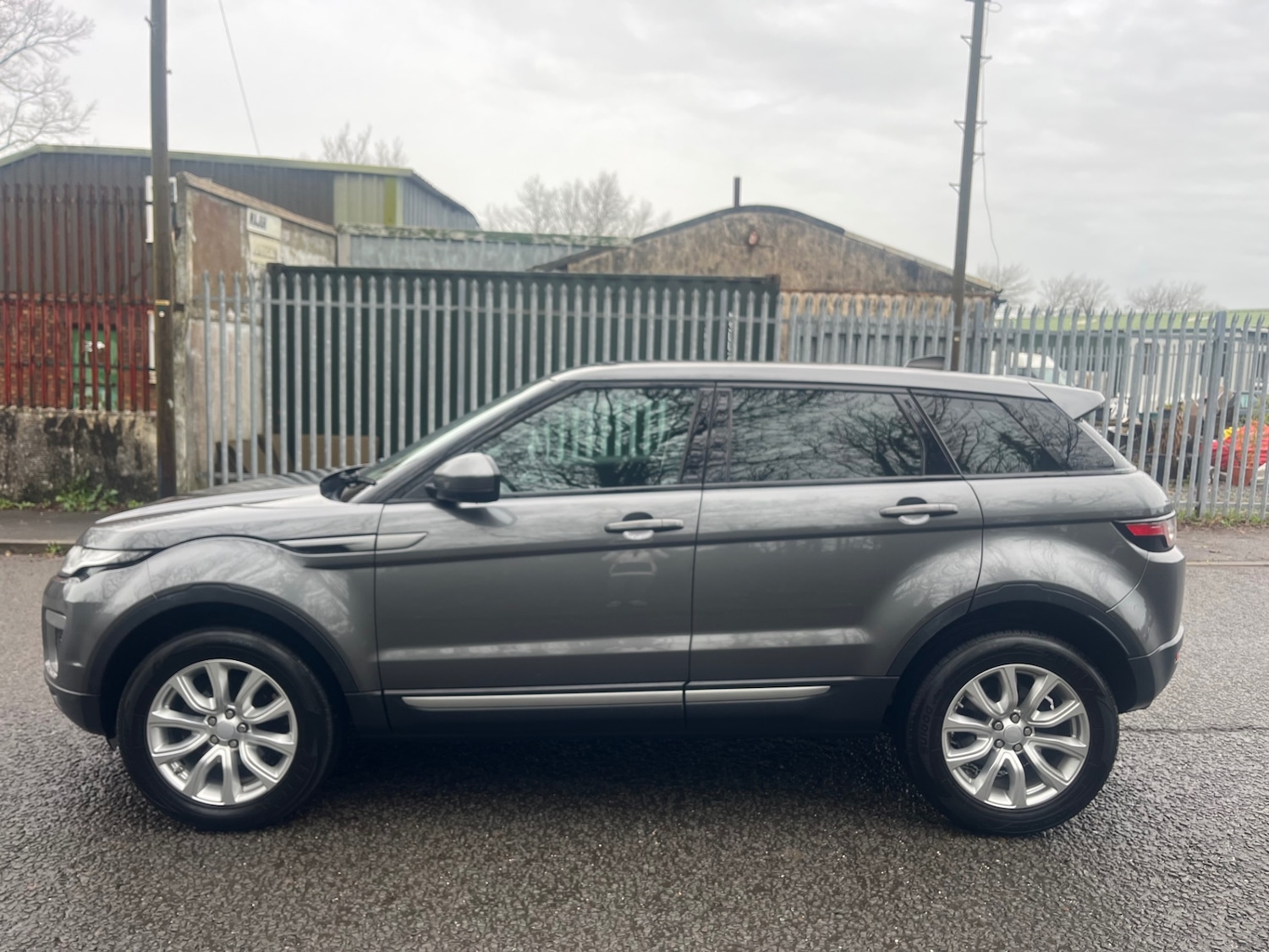 Used Land Rover Range Rover Evoque 2017 for sale - 77208578: Photo 4