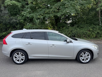 Used Volvo V60 2012 for sale - 79404063: Photo