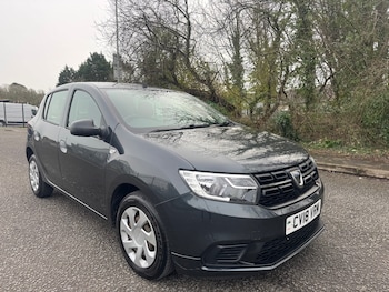 Used Dacia Sandero 2018 for sale - 77579609: Photo