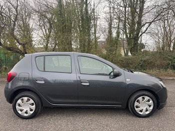 Used Dacia Sandero 2018 for sale - 77579609: Photo