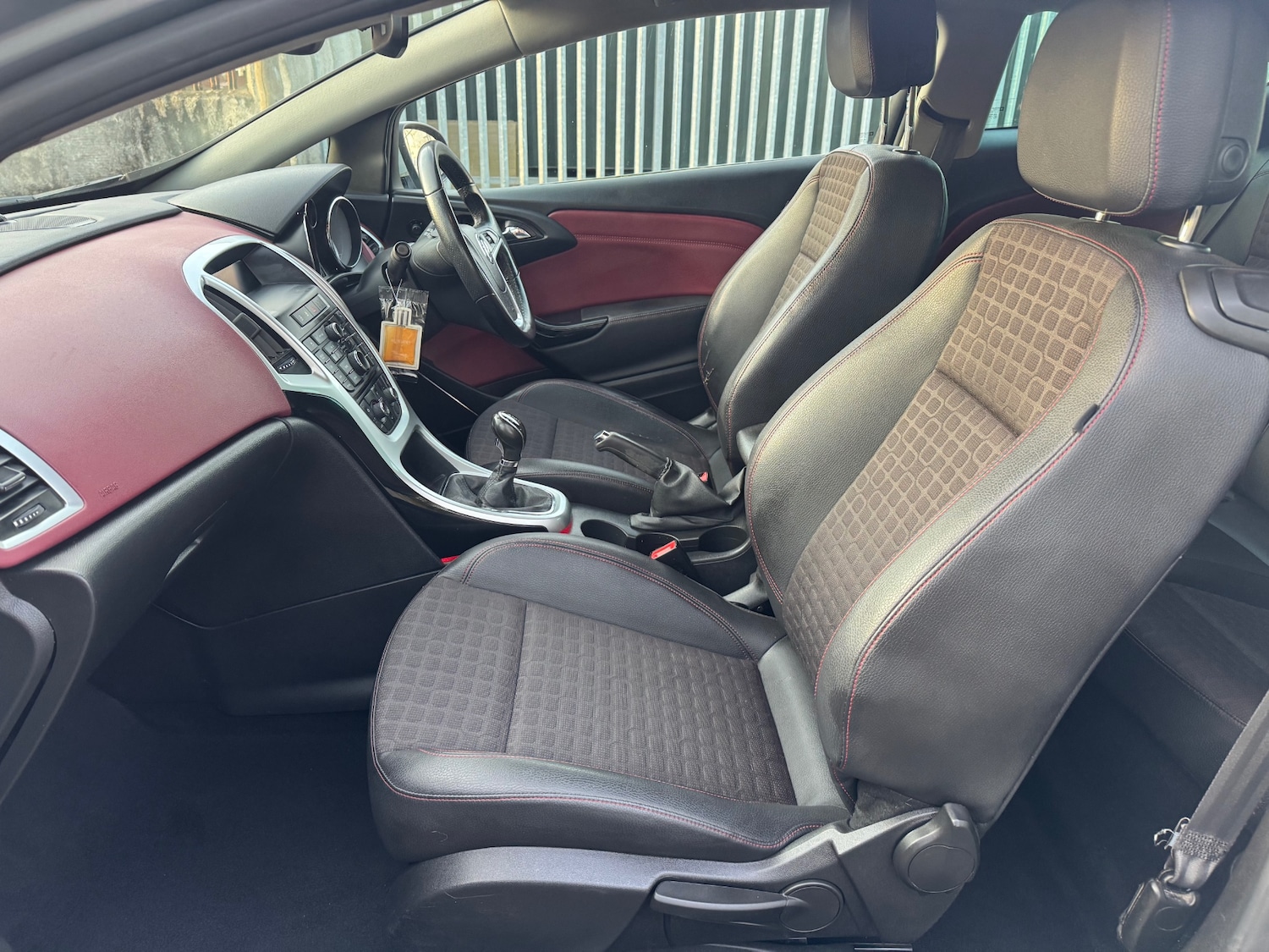 Used Vauxhall Astra GTC 2015 for sale - 77951623: Photo 8