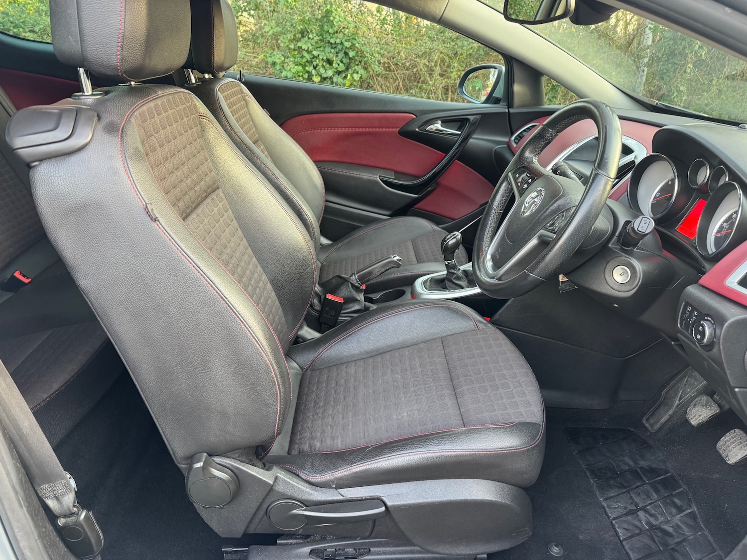 Used Vauxhall Astra GTC 2015 for sale - 77951623: Photo 9