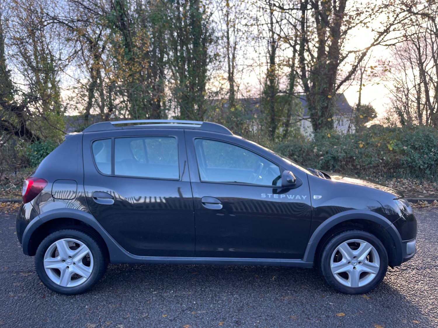 Used Dacia Sandero Stepway 2014 for sale - 76809298: Photo 2