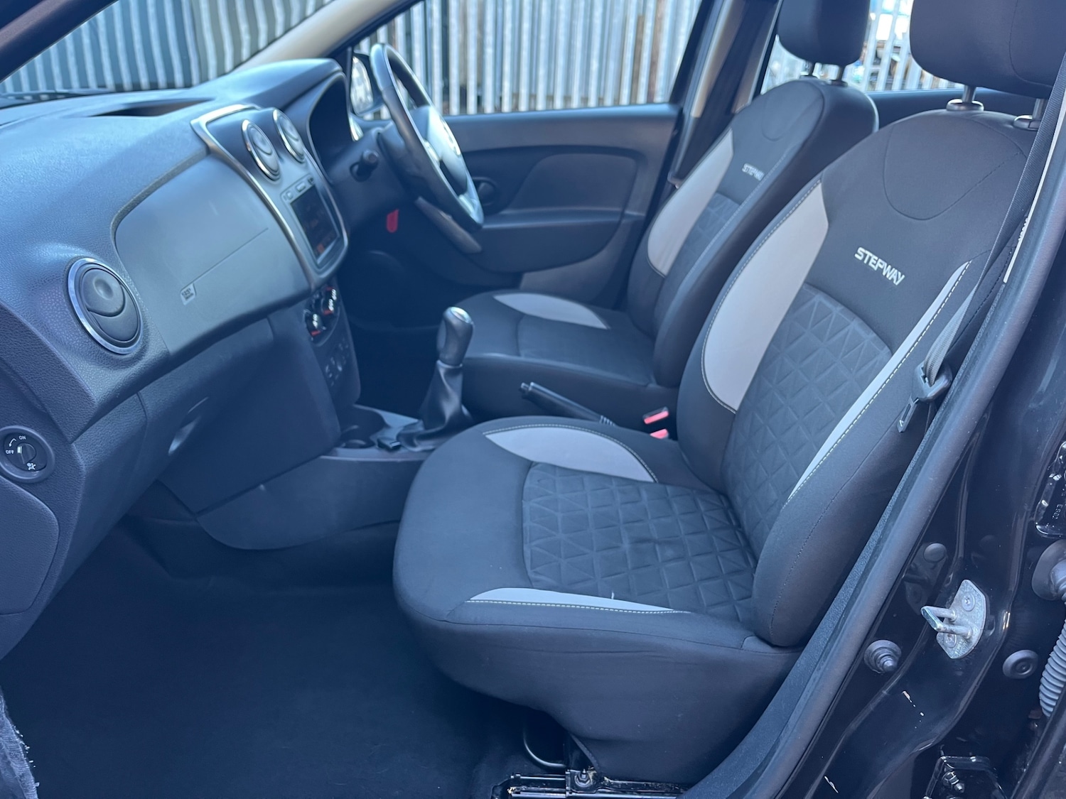 Used Dacia Sandero Stepway 2014 for sale - 76809298: Photo 8