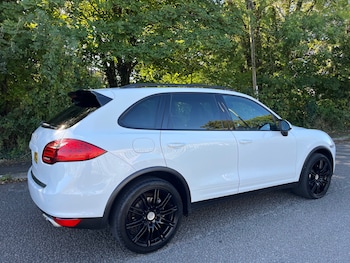 Used Porsche Cayenne 2012 for sale - 76088267: Photo 4