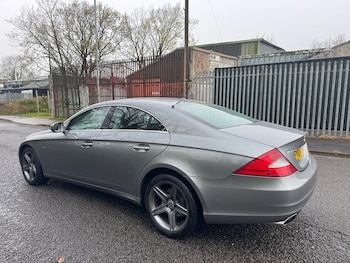 Used Mercedes-Benz CLS 2010 for sale - 78341778: Photo