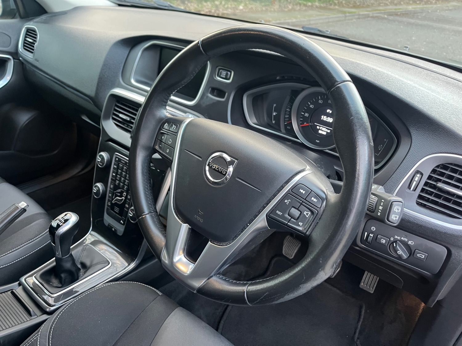 Used Volvo V40 2019 for sale - 77065487: Photo 11