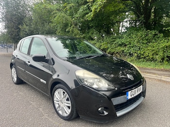 2011 (11) - 1.5 dCi 106 Initiale TomTom 5dr* LONG MOT £35 TAX LOADS OF SERVICE *