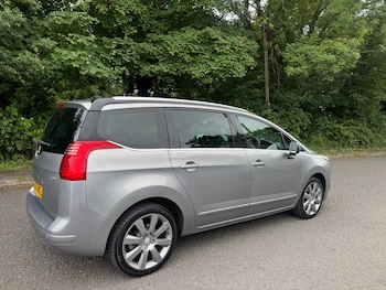 Used Peugeot 5008 2014 for sale - 78925891: Photo