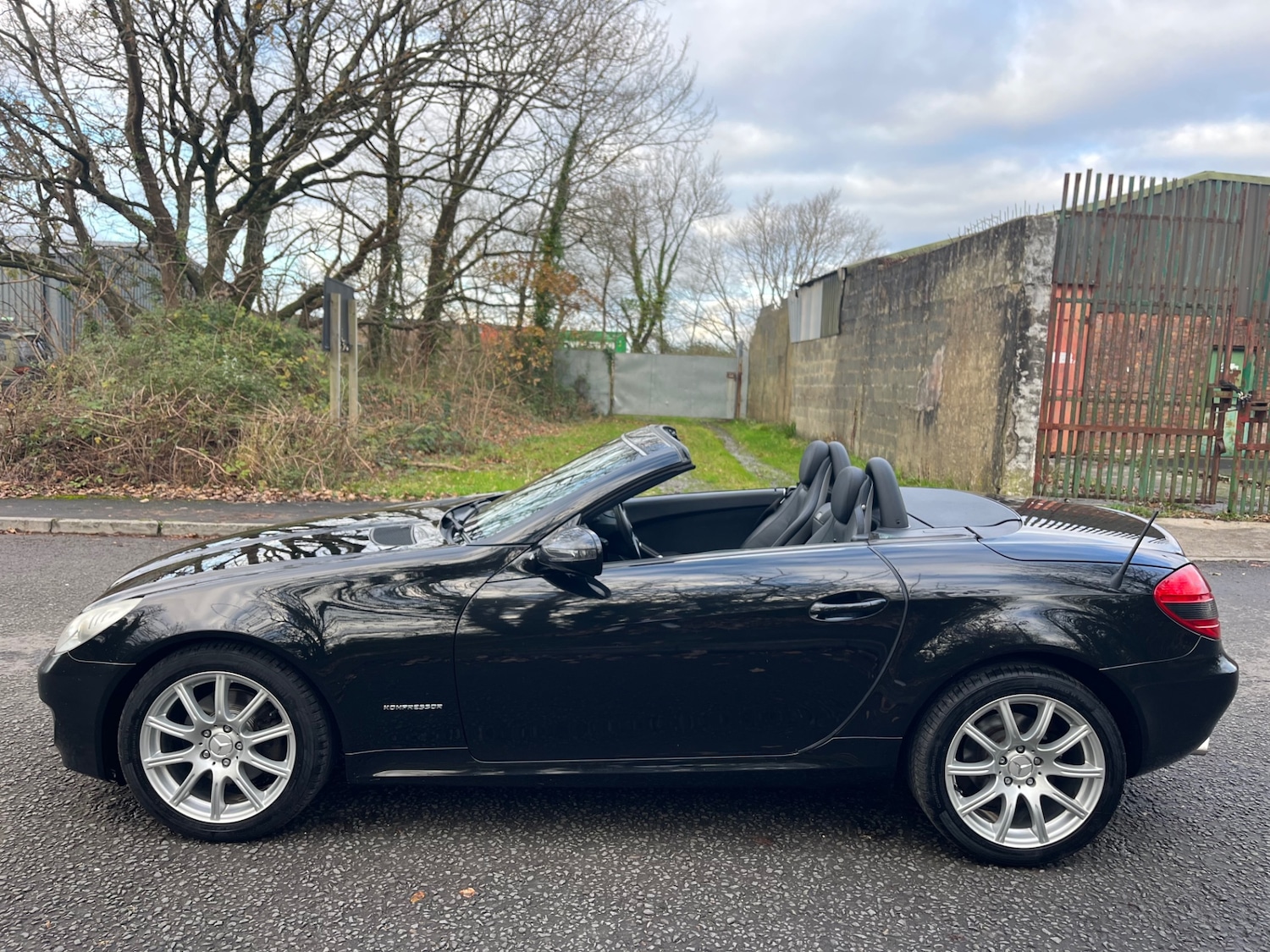 Used Mercedes-Benz SLK 2009 for sale - 76686922: Photo 6