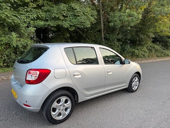 Used Dacia Sandero 2013 for sale - 79228348: Photo