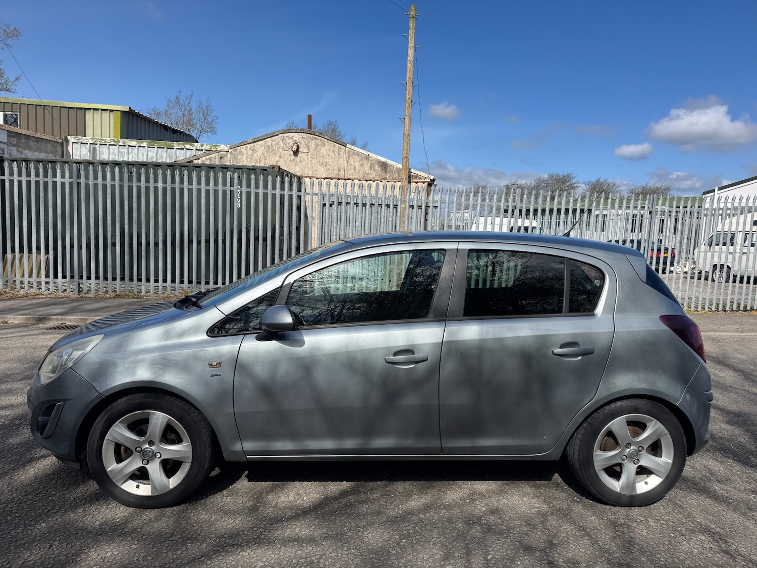 Used Vauxhall Corsa 2011 for sale - 78108817: Photo 4