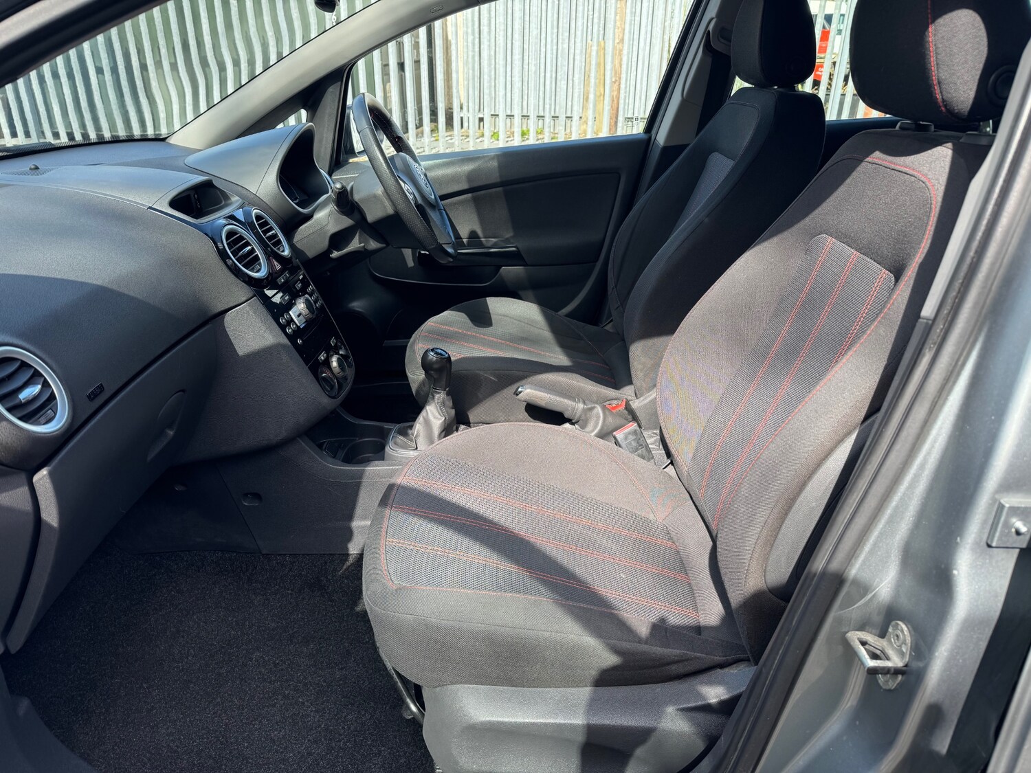 Used Vauxhall Corsa 2011 for sale - 78108817: Photo 8