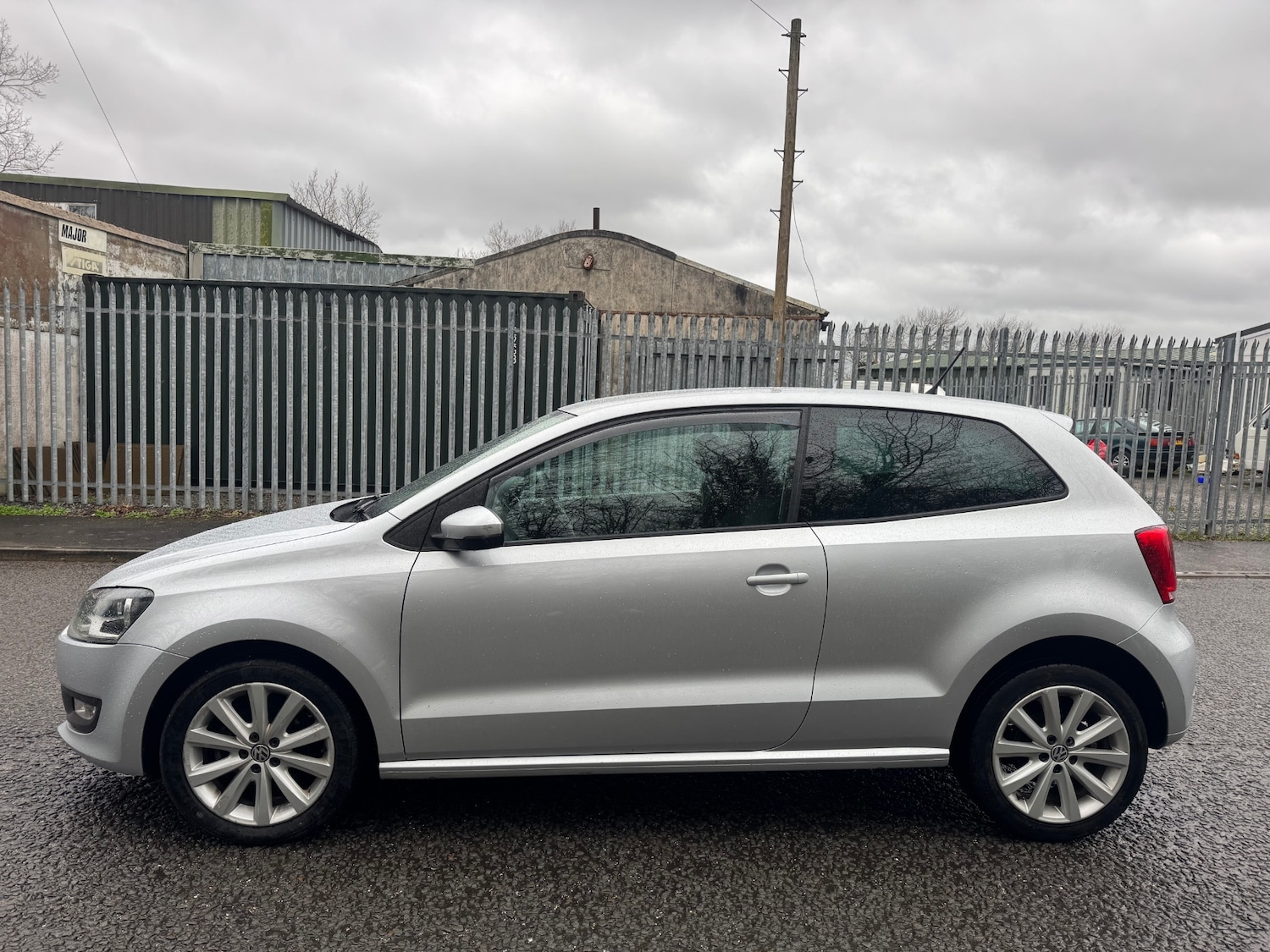 Used Volkswagen Polo 2013 for sale - 77591991: Photo 4