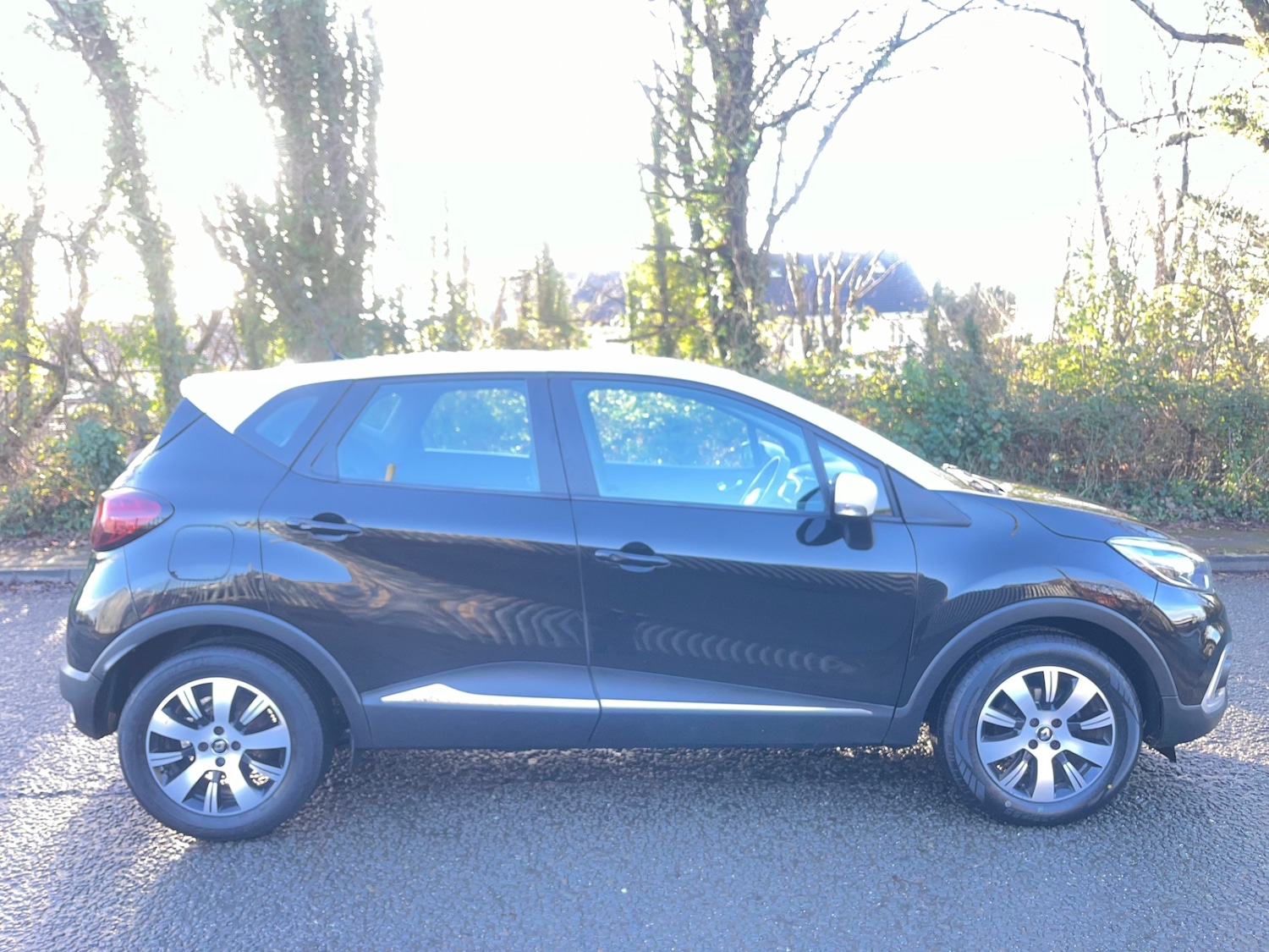 Used Renault Captur 2019 for sale - 77221066: Photo 2